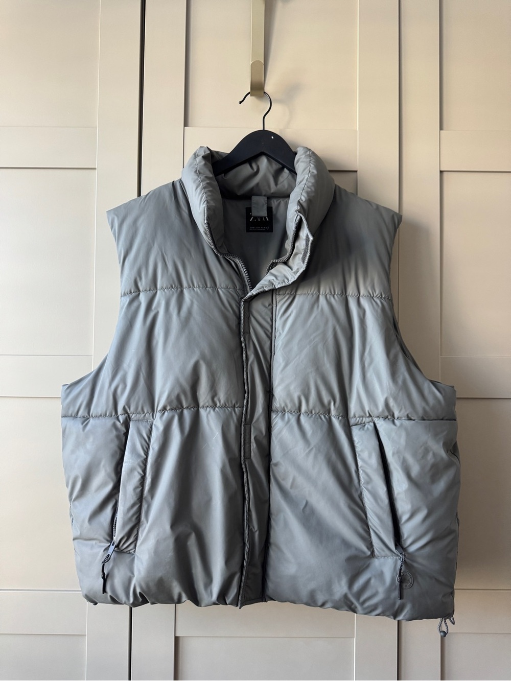 ZARA Light Gray Quilted Puffer Vest